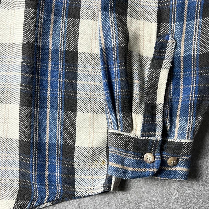 【好配色/美品】80s USA製 カーハート ヘビーネルシャツ CL 三角タグ 好配色/美品】80s USA製 カーハート ヘビーネルシャツ CL 三角