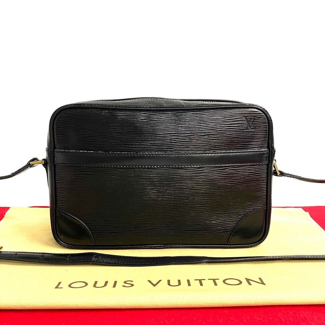 極 美品 希少品 LOUIS VUITTON ルイヴィトン エピ トロカデロ 27