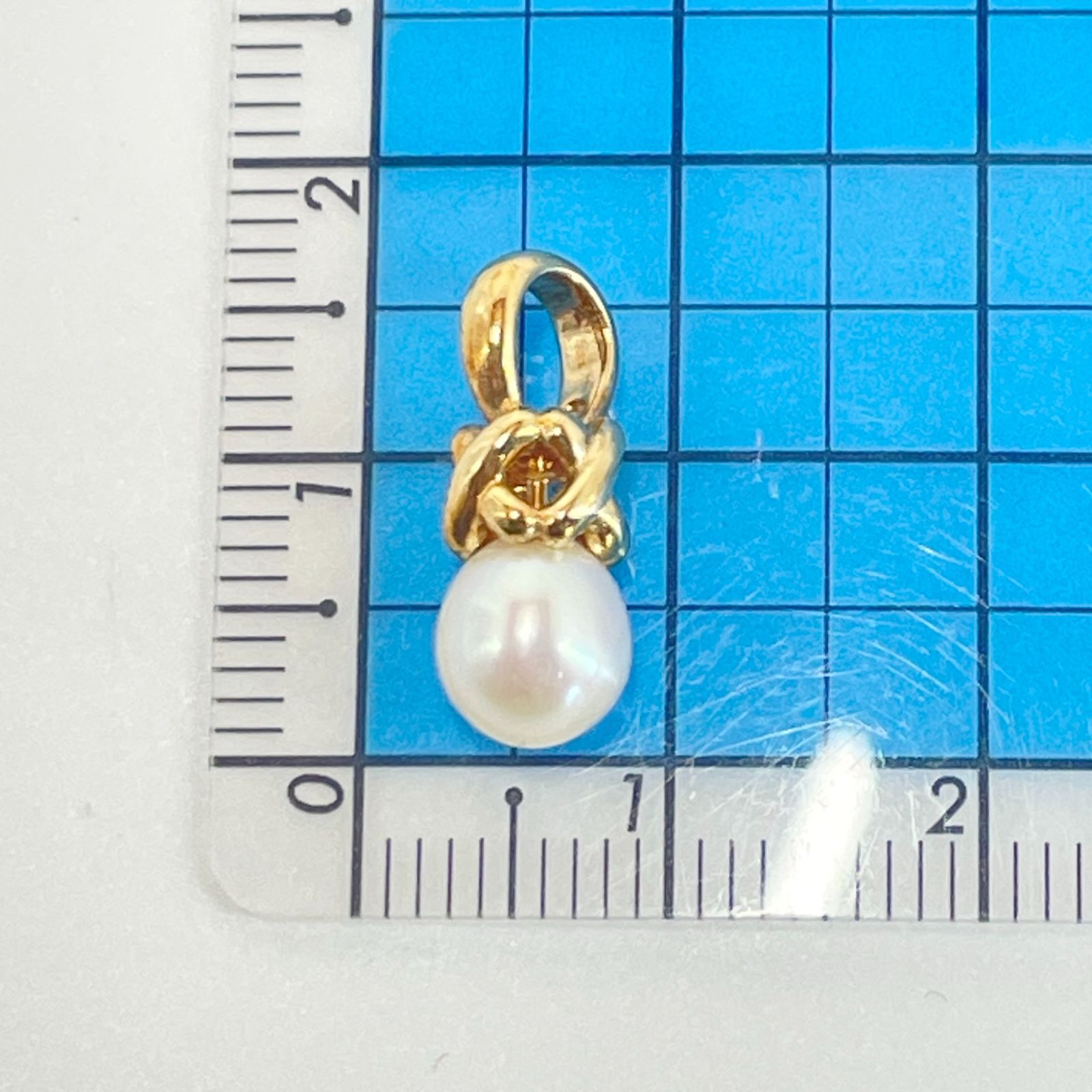 ○田崎真珠　ネックレスチャームk18 楽天市場】TASAKI 田崎真珠 ペンダントトップ K18YG リボン 18金