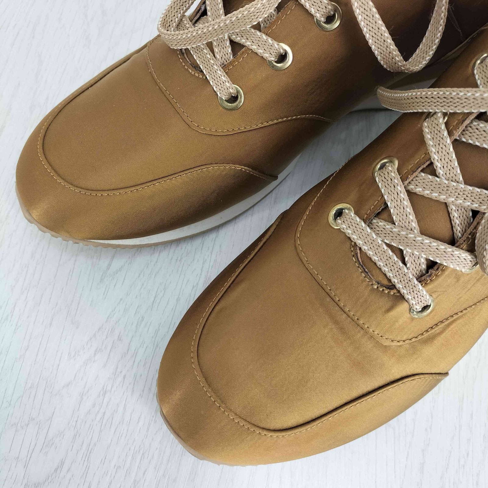 マックスマーラ MAX MARA Lotto trainers ルーマニア製