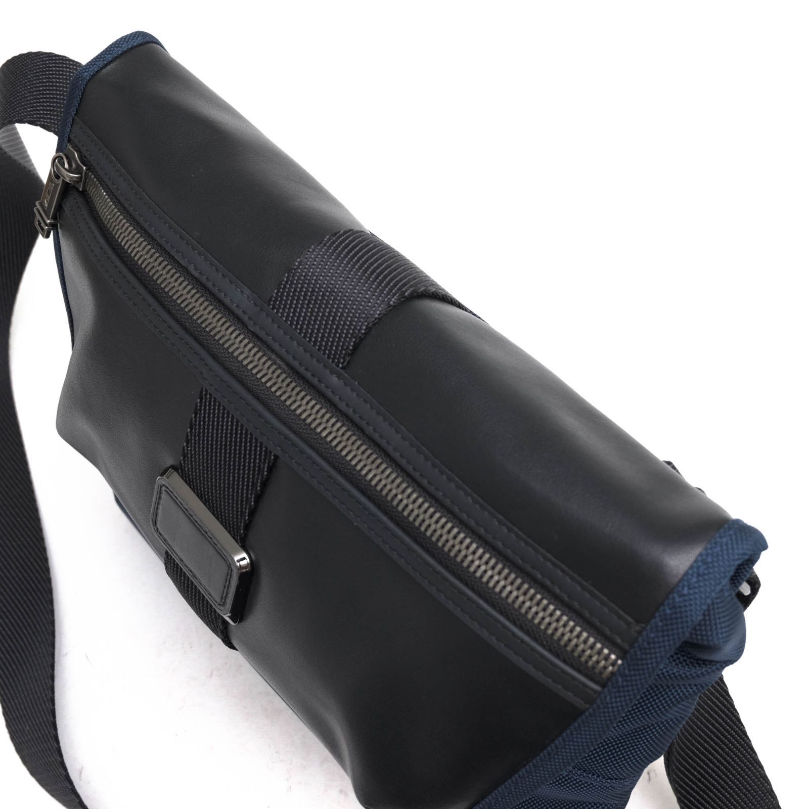 トゥミ／TUMI バッグ ショルダーバッグ 鞄 メンズ 男性 男性用レザー 革 本革 ブラック 黒  60101D Medium Top Zip Crossbody ミディアム トップジップ クロスボディ メッセンジャーバッグ