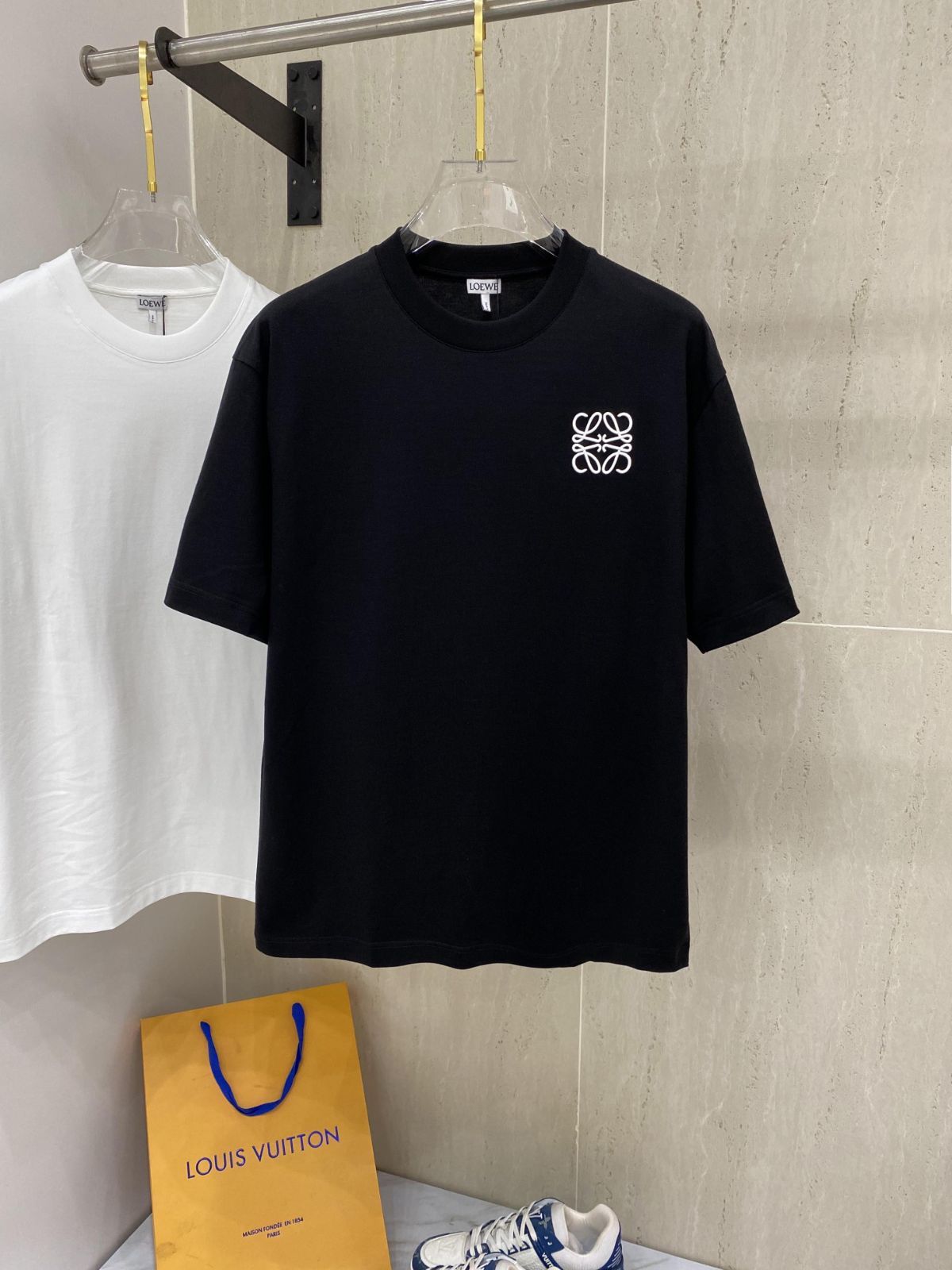 loewe アルファベット刺繍ラウンドネック半袖Tシャツ