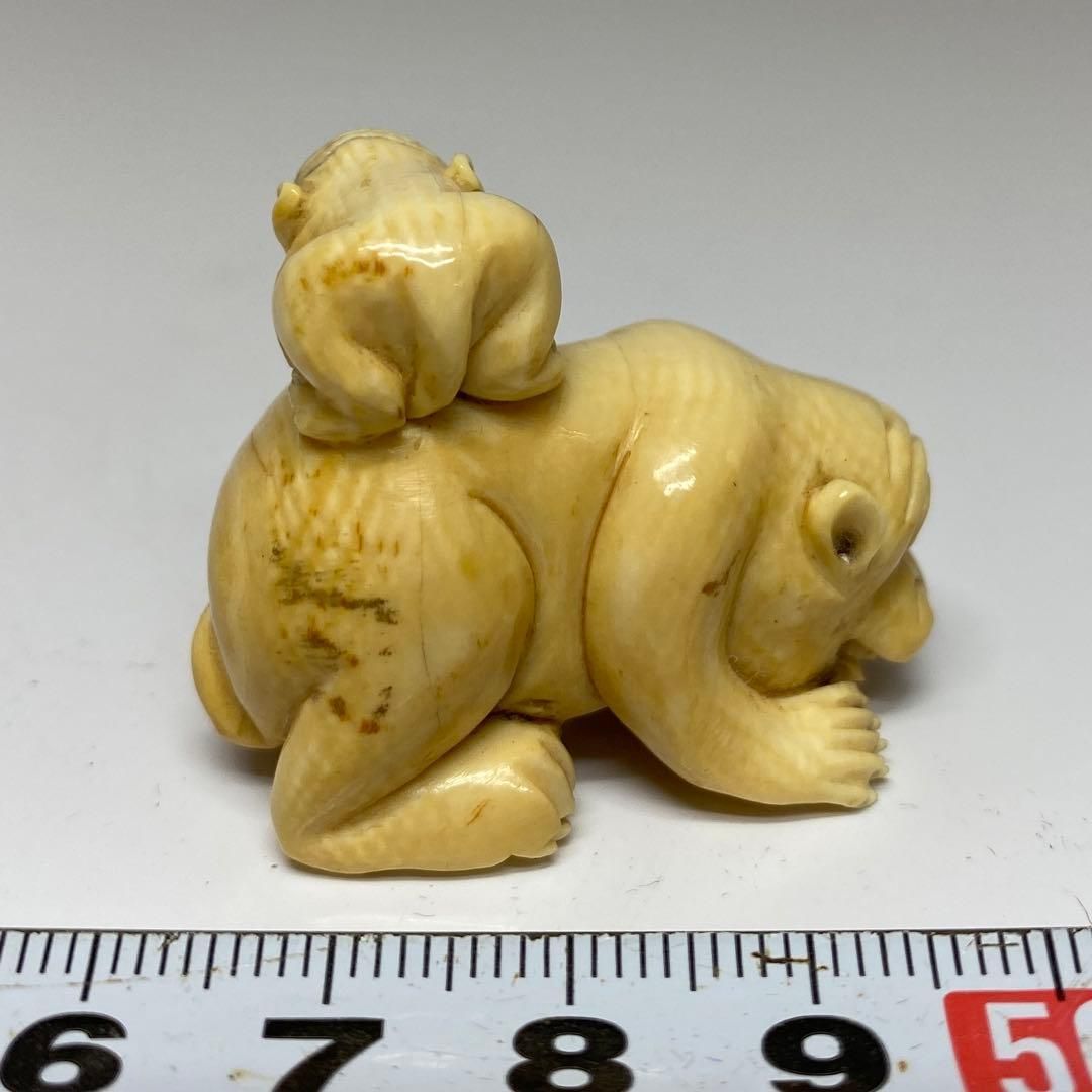 上 猿 根付 重さ19g 東H5-0715