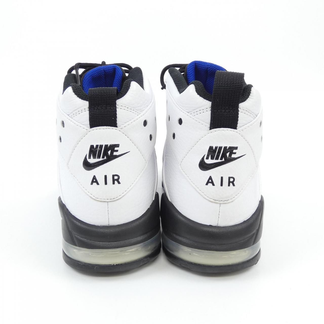 NIKE スニーカー