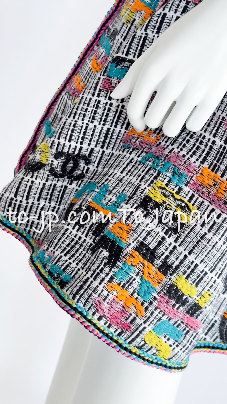 シャネル ワンピース CHANEL 200万 マルチカラー キーラ シャネル ワンピース CHANEL 200万 マルチカラー キーラ