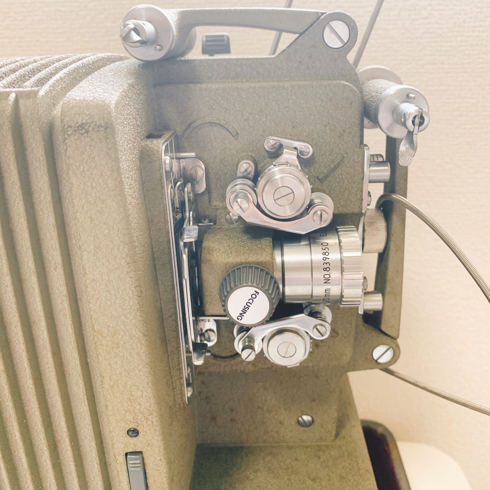 ELMO E-80 8mm 映写機・ビンテージ超希少品　金属製 8mm映写機「ELMO E-80」（前編） | 時代屋ちとせあめ（アメブロ版）