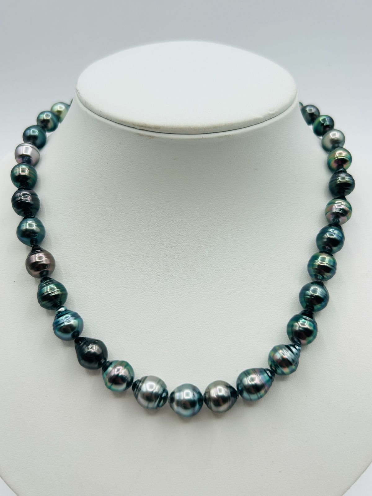 Pt900 アコヤ 真珠 パール オーロラ 真多麻 ピアス 8.5mm 真珠科学研究