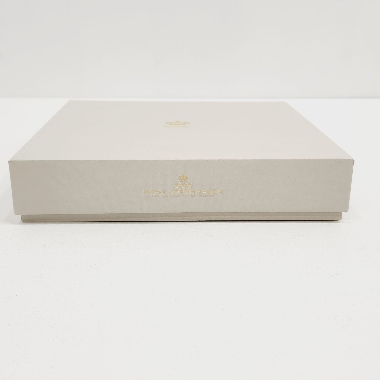 小牧店】美品 ロイヤルコペンハーゲン イヤープレート 2023