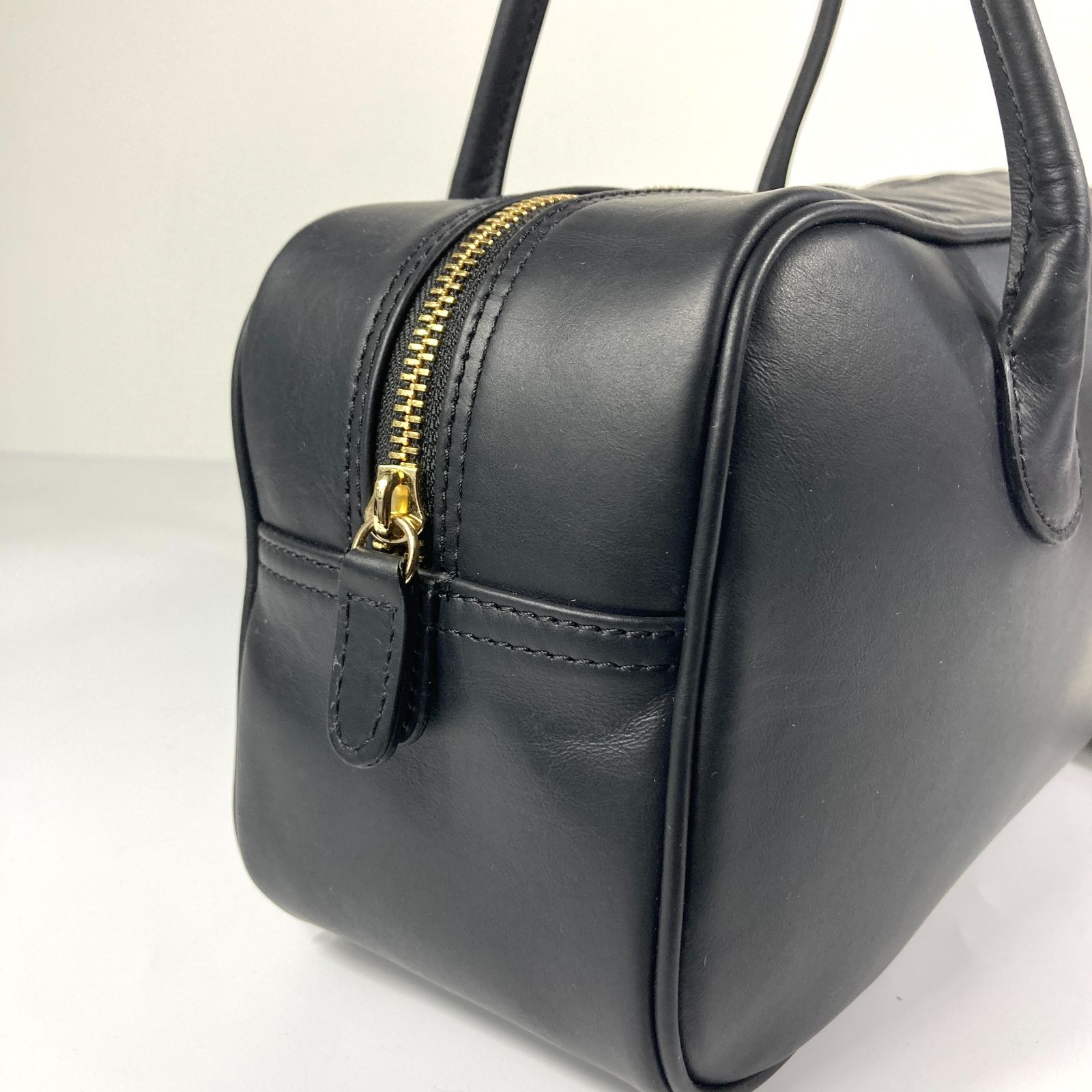 オウレンティ ロングハンドルボストンバッグ