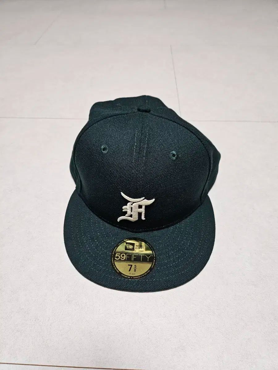 NEW ERA ニューエラ ESSENTIALS エッセンシャルズ FEAR OF GOD フィアオブゴッド サイズキャップ ダークグリーン 758 60 6cm
