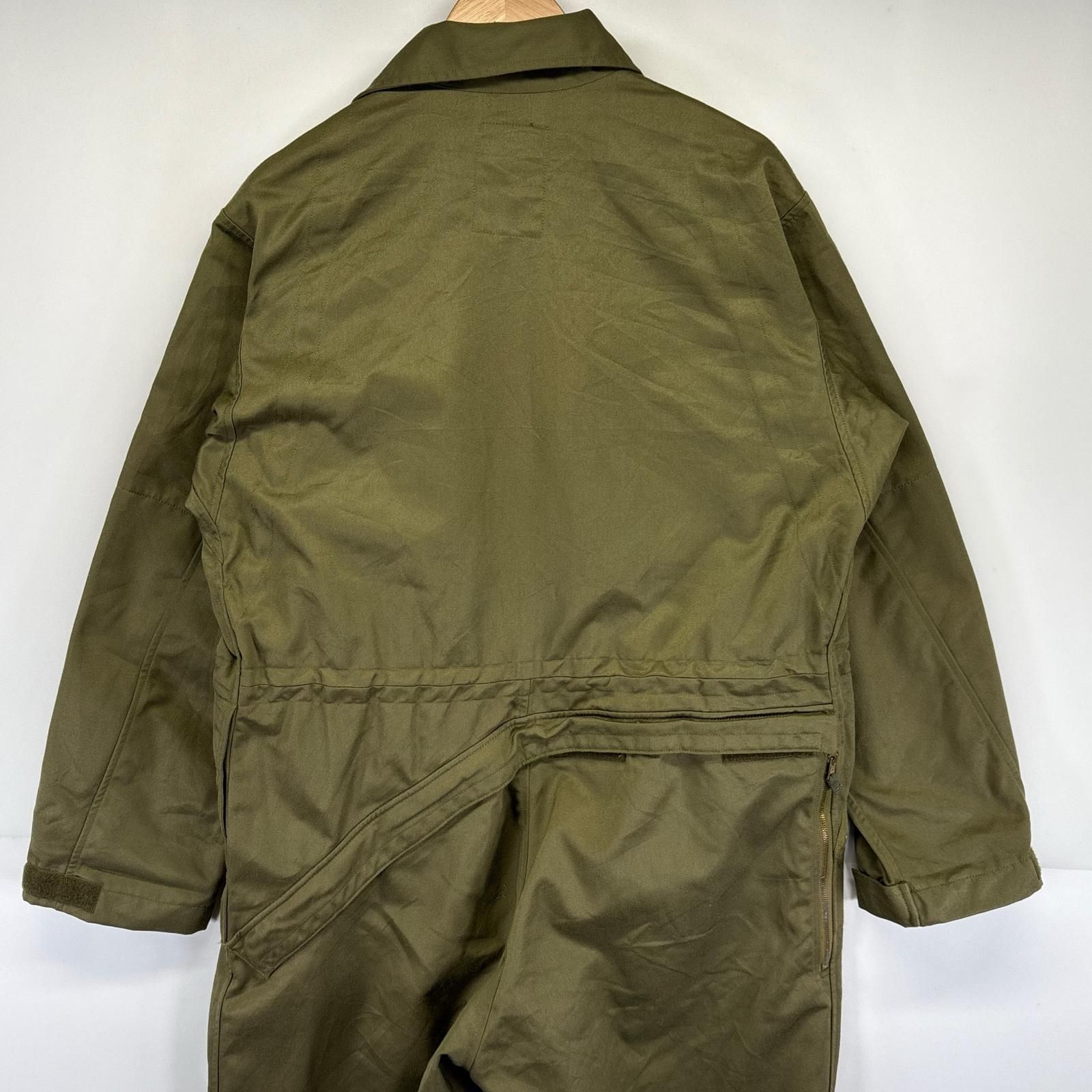 古着 長袖つなぎ イギリス軍 オールインワン ミリタリー 戦闘服
