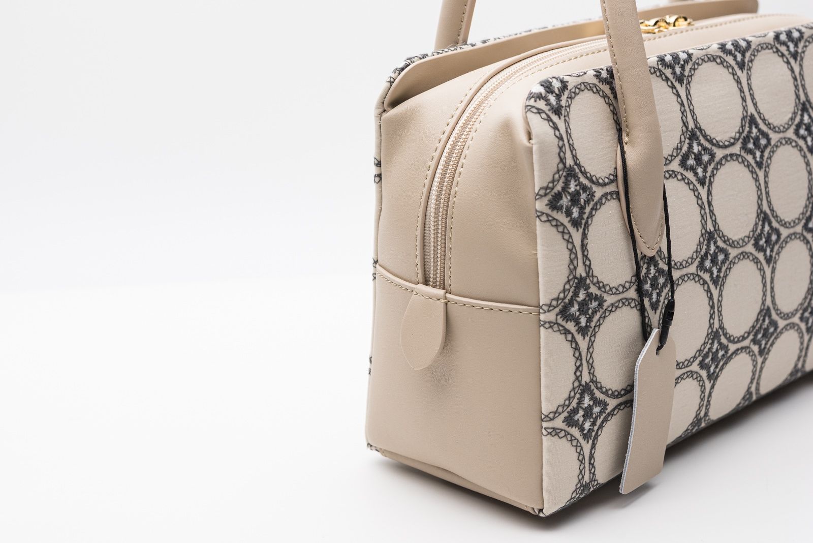 利休バッグ サークル刺繍