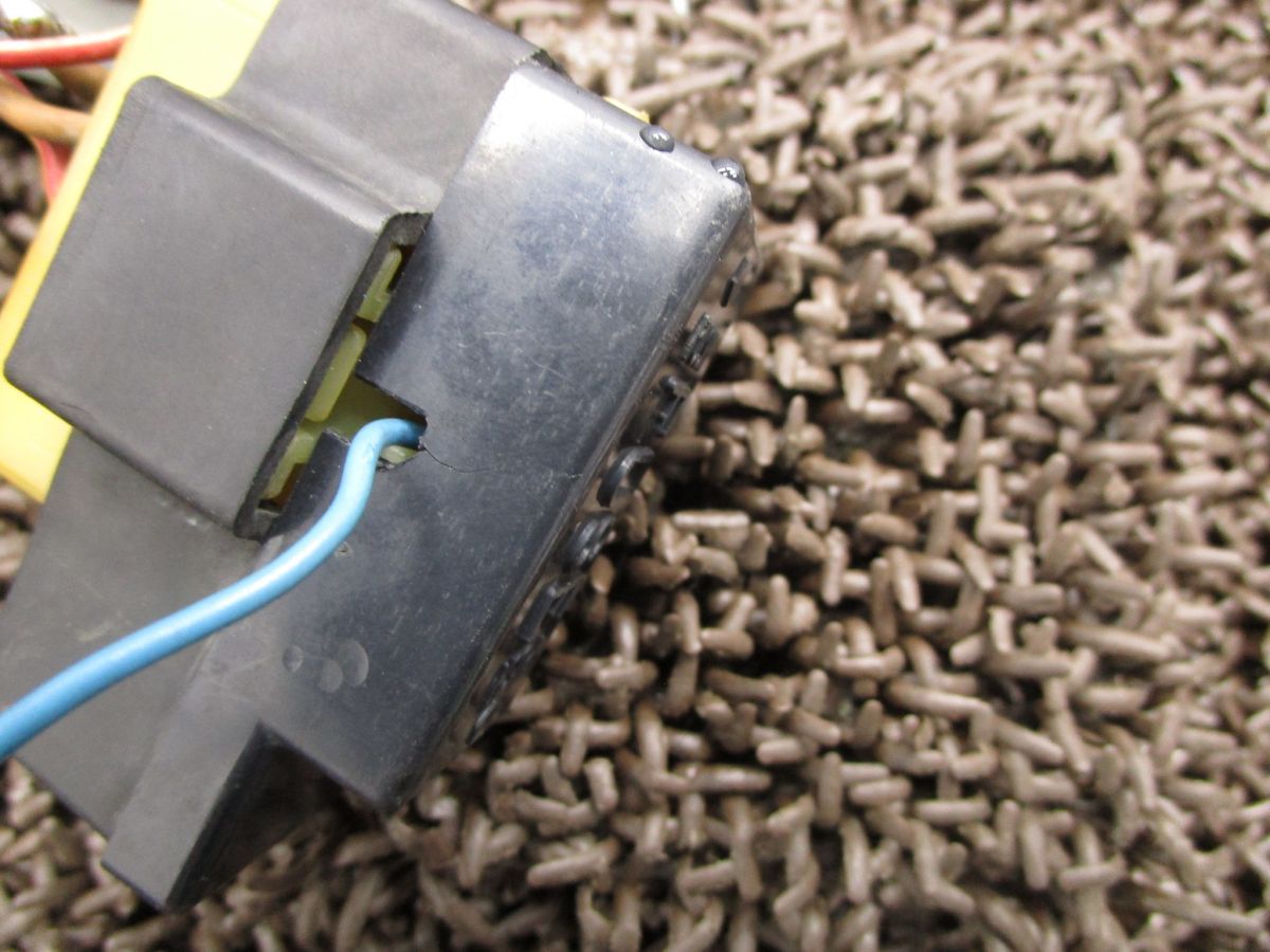 イグニッションコイル 4DN