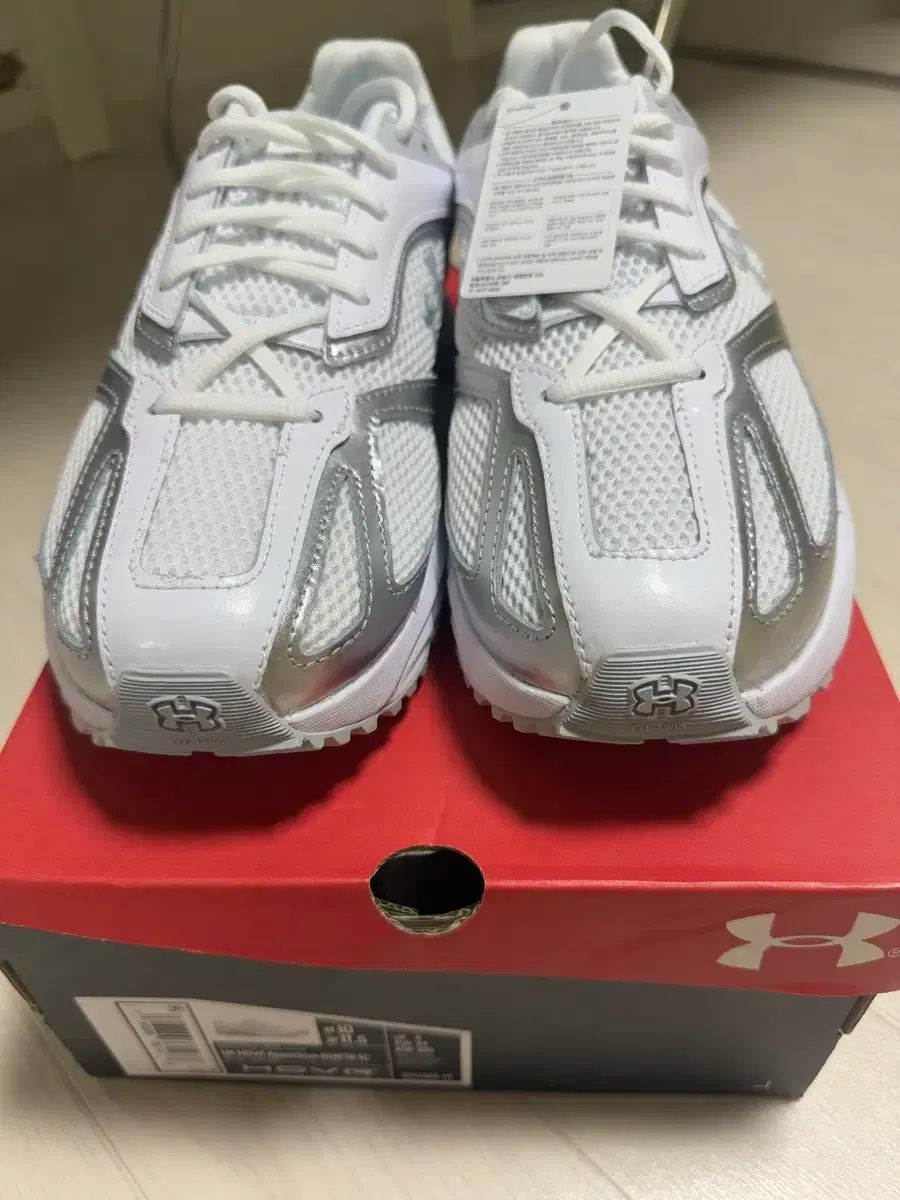 UNDER ARMOUR アンダーアーマー ユーフリション スニーカー 280