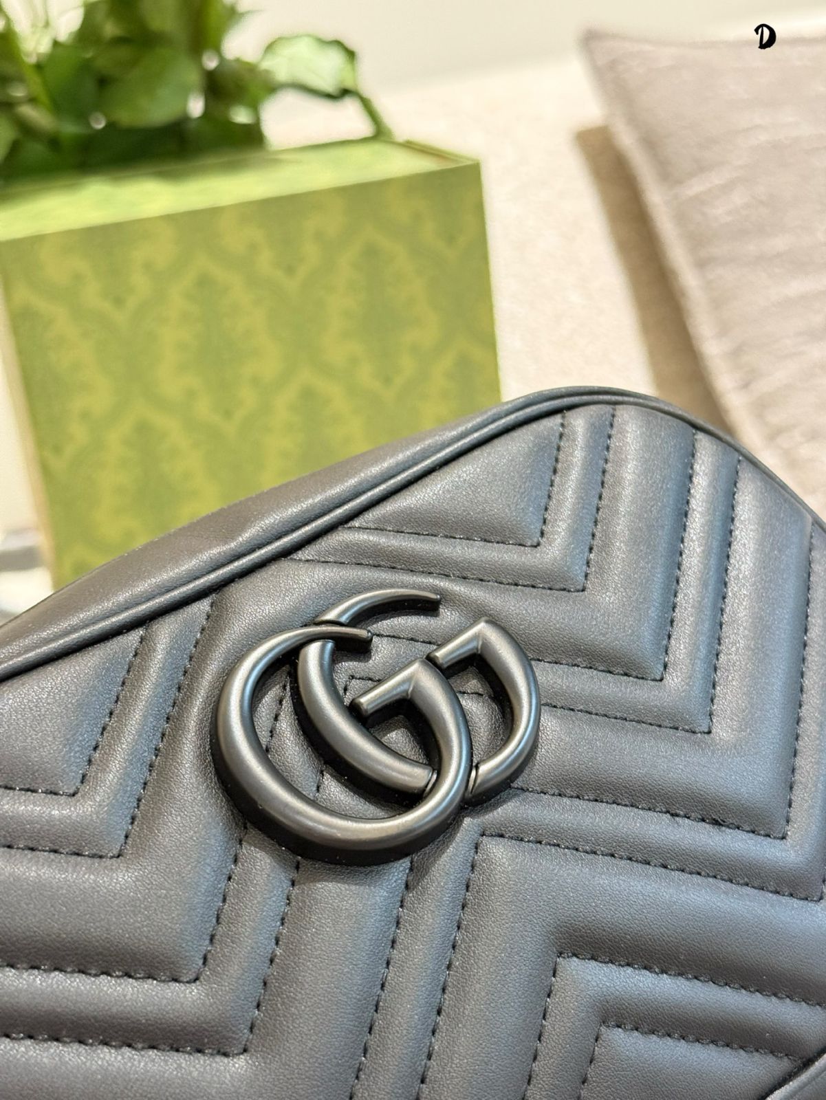 GUCCI(グッチ)正規品/関税送料込み Mamont Mini Shoulder Bag GGマーモント〕ミニ トップハンドルバッググッチ ロッソ