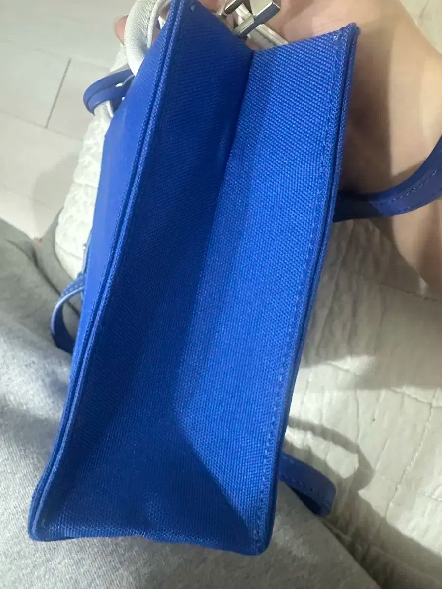 アーダーエラー ミニバッグ
