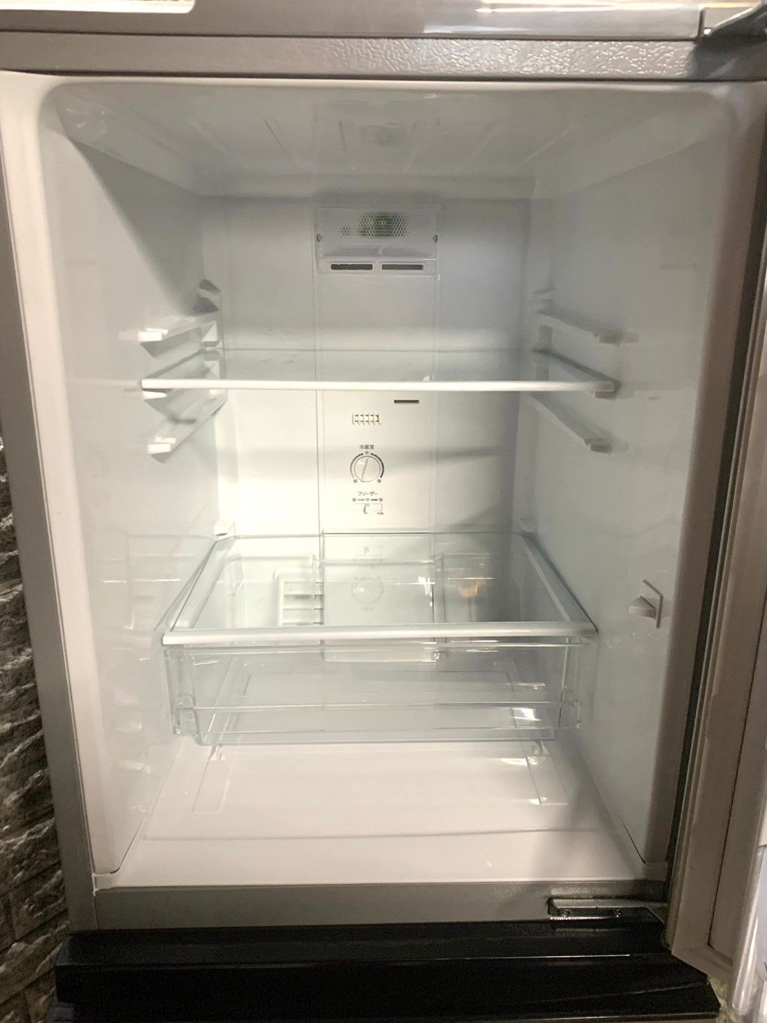 大阪送料無料★3か月保障付き★冷蔵庫★アクア★AQR-J13H★IR-670 大阪送料無料☆3か月保障付き☆冷蔵庫☆アクア☆2ドア