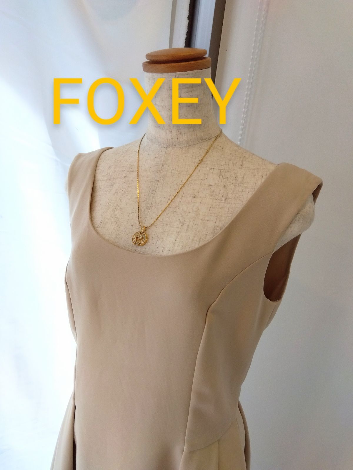 M08 FOXEY フォクシー ワンピース 大人可愛い ベージュ リボン 40