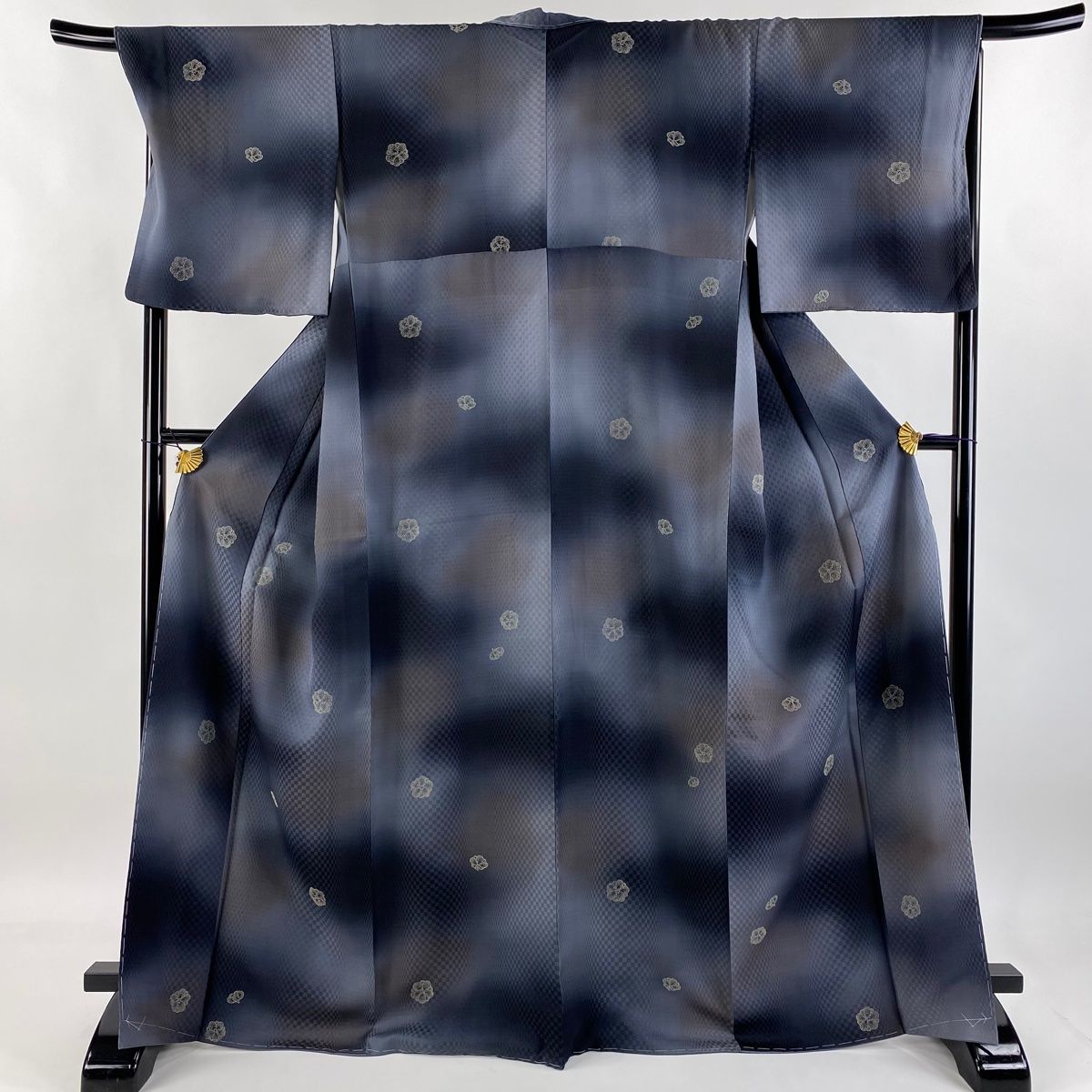 小紋 身丈169.5cm 裄丈69.5cm L 袷 梅 地紋 ぼかし 青灰色 正絹