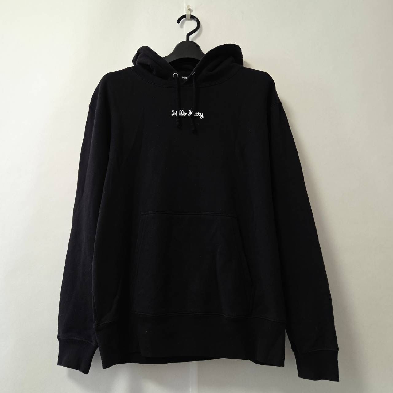 品 Sanrio × LOVELESS × ガンダム サンリオ ラブレス コラボ パーカー ブラック 黒 Mサイズ かわいい