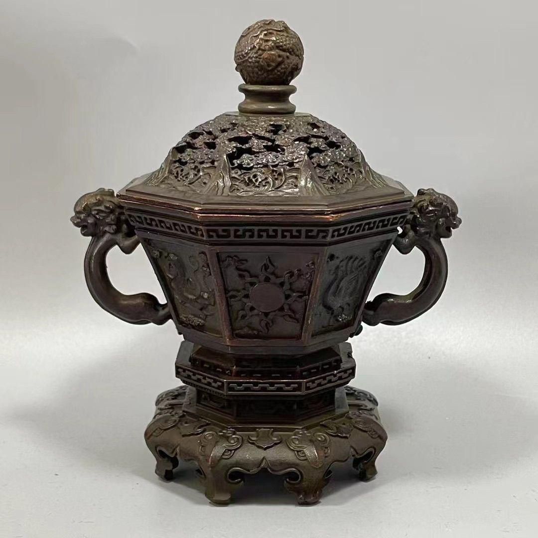宋汝磁器浮彫り梅鹿薫香炉 香道具 装飾品 現代工芸品 美術品 置物 宋汝磁器浮彫り梅鹿薫香炉 香道具 装飾品 現代工芸品 美術品