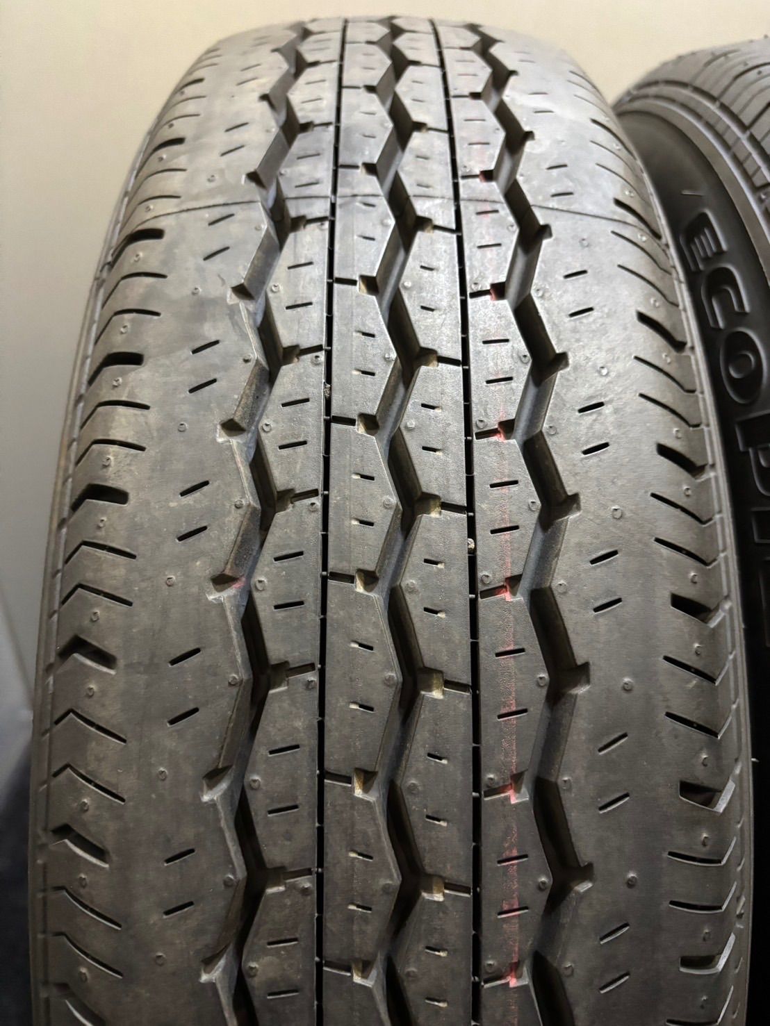 ハイエース純正　エコピア 15インチ タイヤセット ハイエース純正 エコピア 15インチ タイヤセット ハイエース純正