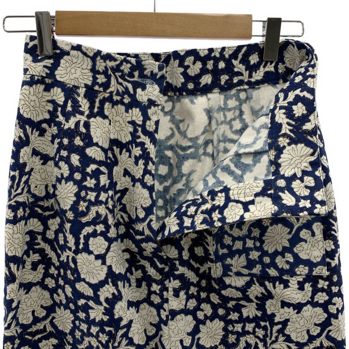 ブルー ホワイト