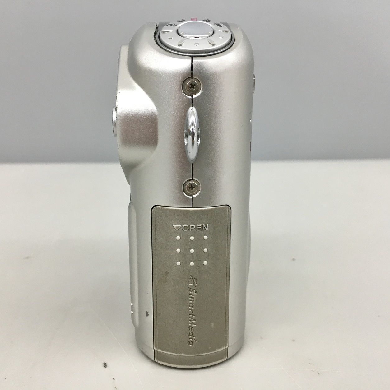 美品！動作確認済み〗FUJIFILM FinePix F601 デジタルカメラ 正常動作