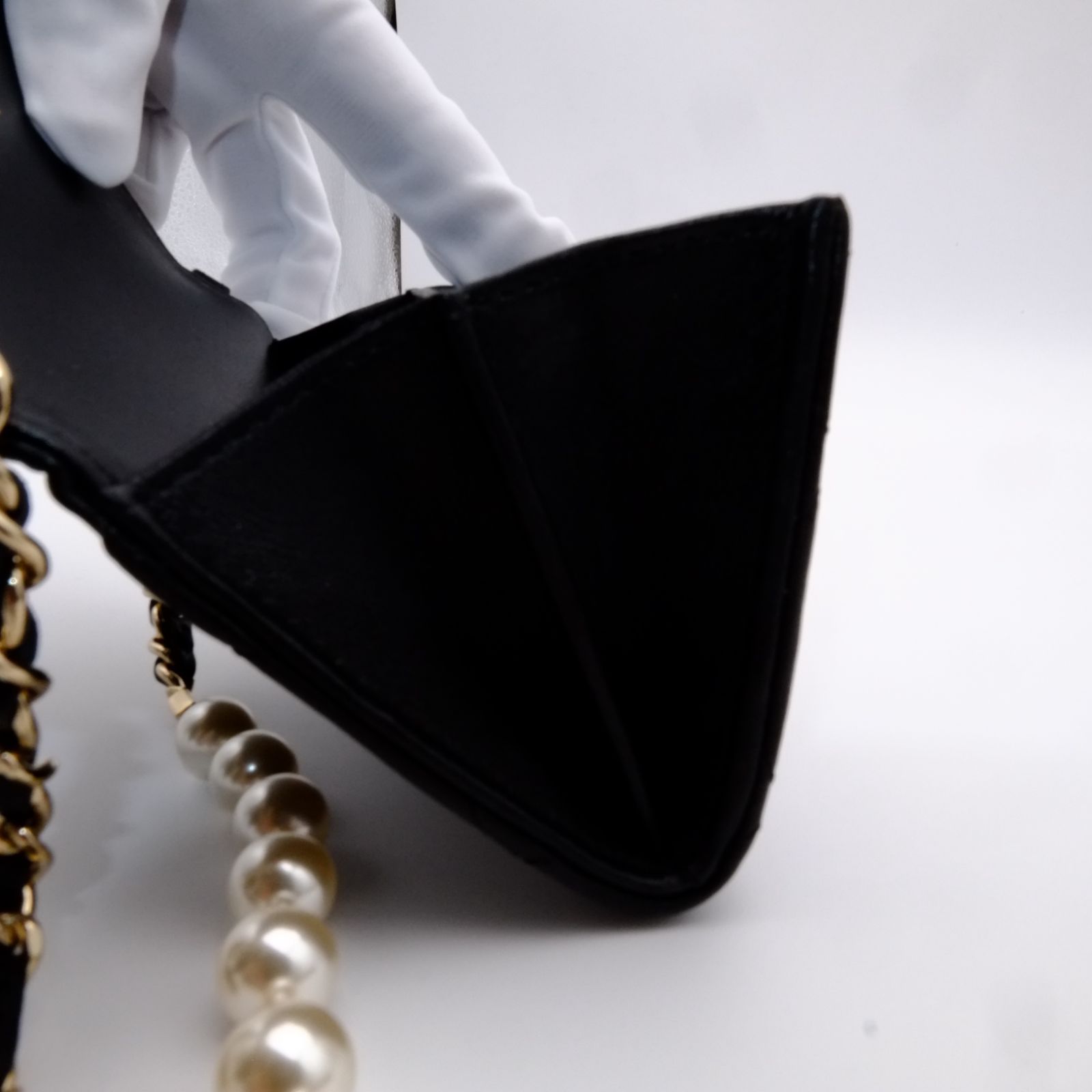 シャネル 珍しい☆パールチェーンウォレット ブラック CHANEL SALE 美品 シャネル ミニマトラッセ パールチェーン