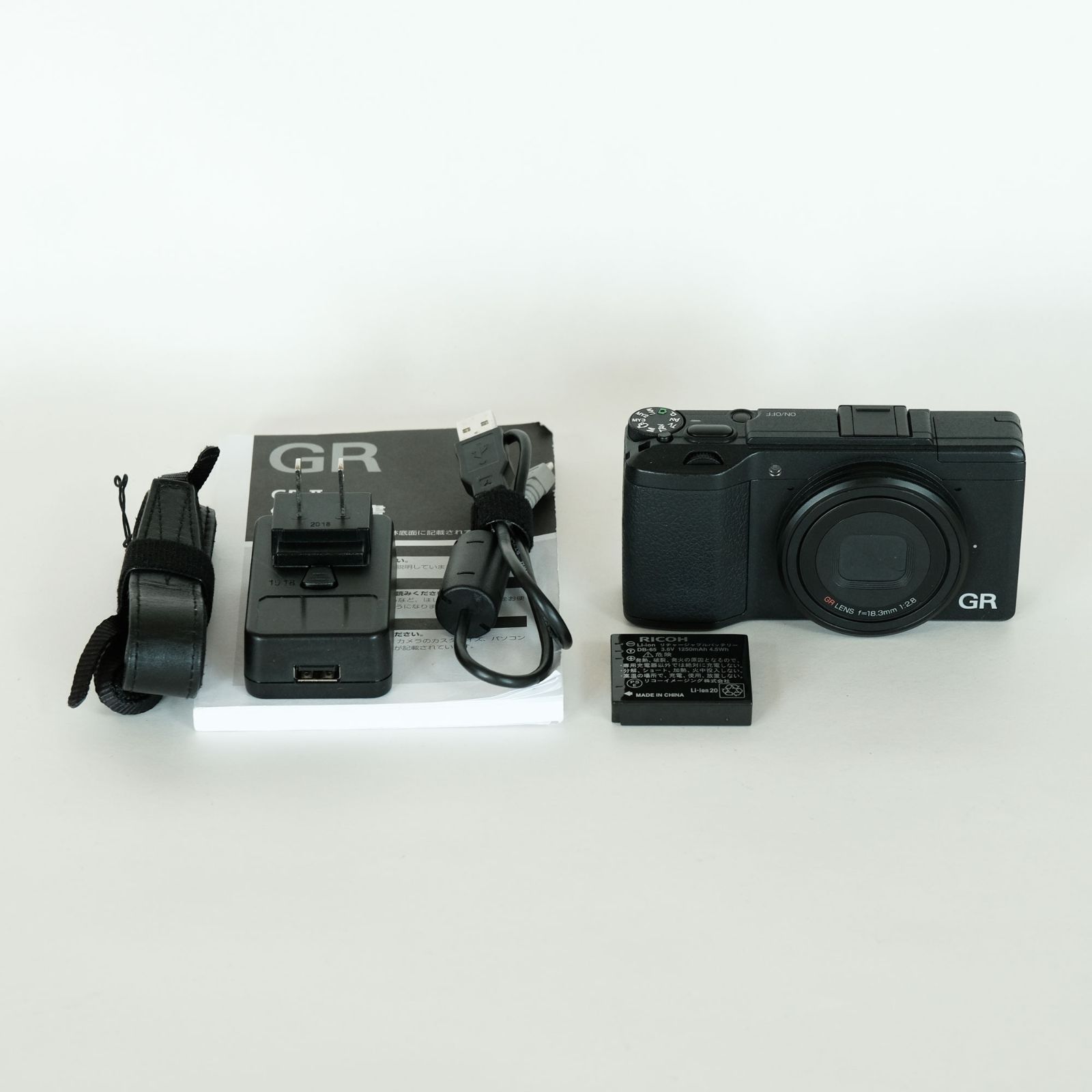 美品｜シャッター数2,209回] RICOH GR II / コンパクトデジタルカメラ 
