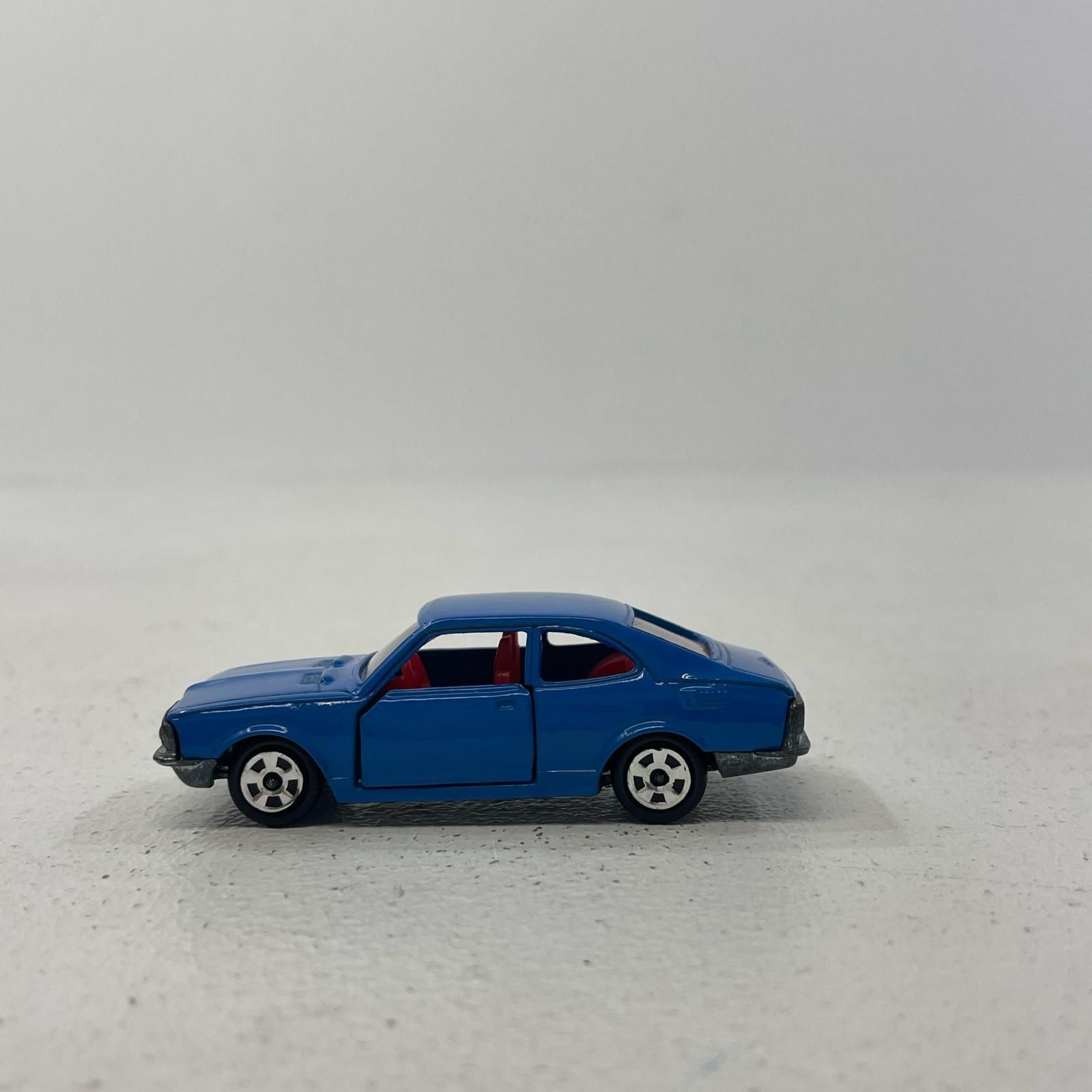 尾張小牧店】 香港 トミカ /tomica トヨタ スプリンター 1200 SL