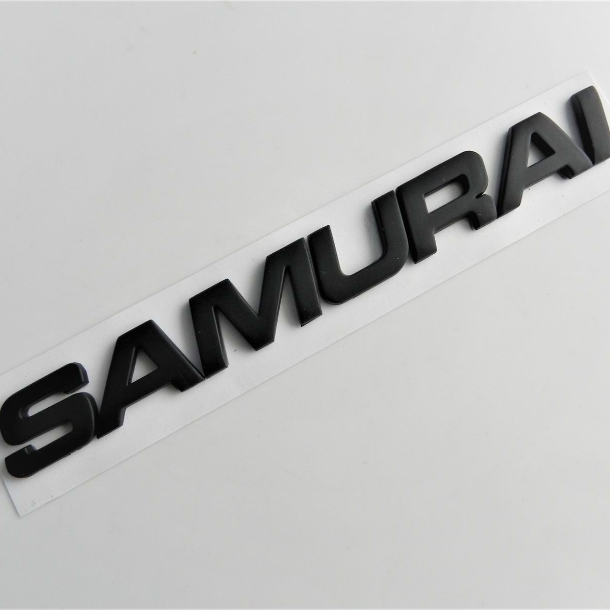 SAMURAI サムライ3DエンブレムJimnyジムニーステッカー黒 大1枚JB64W