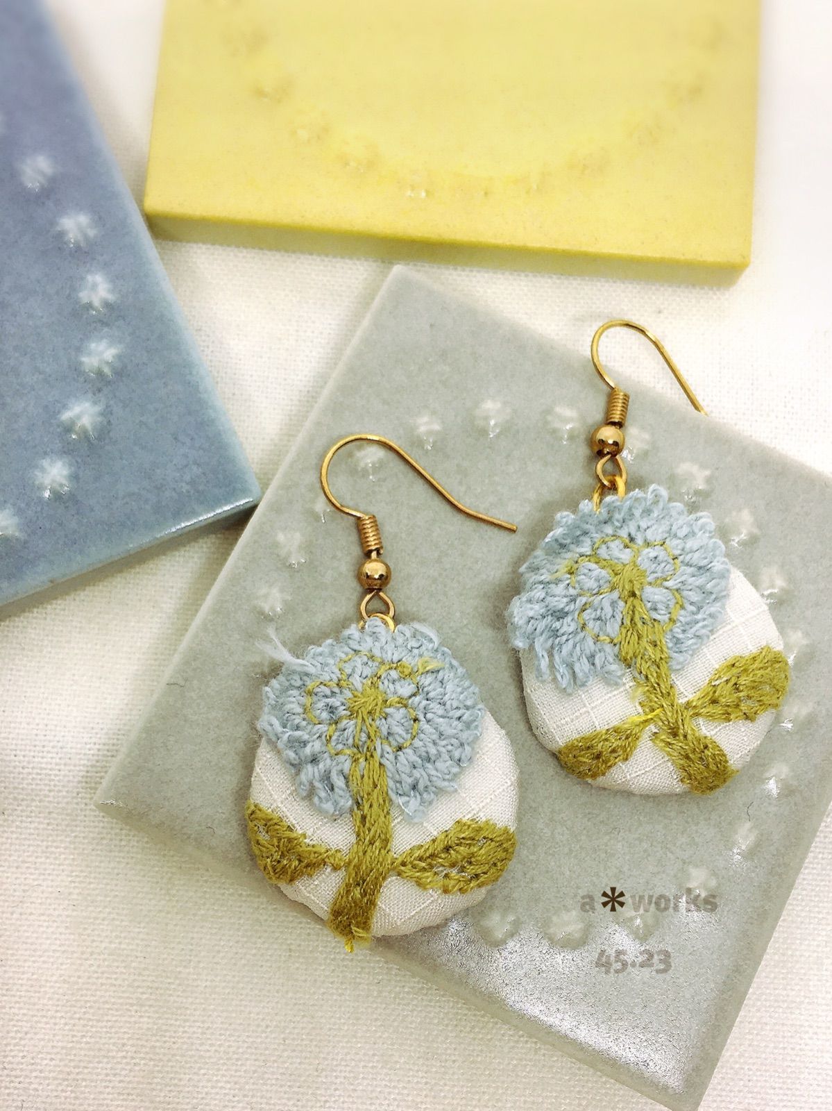 No.85 ミナペルホネン skip ピアス イヤリング