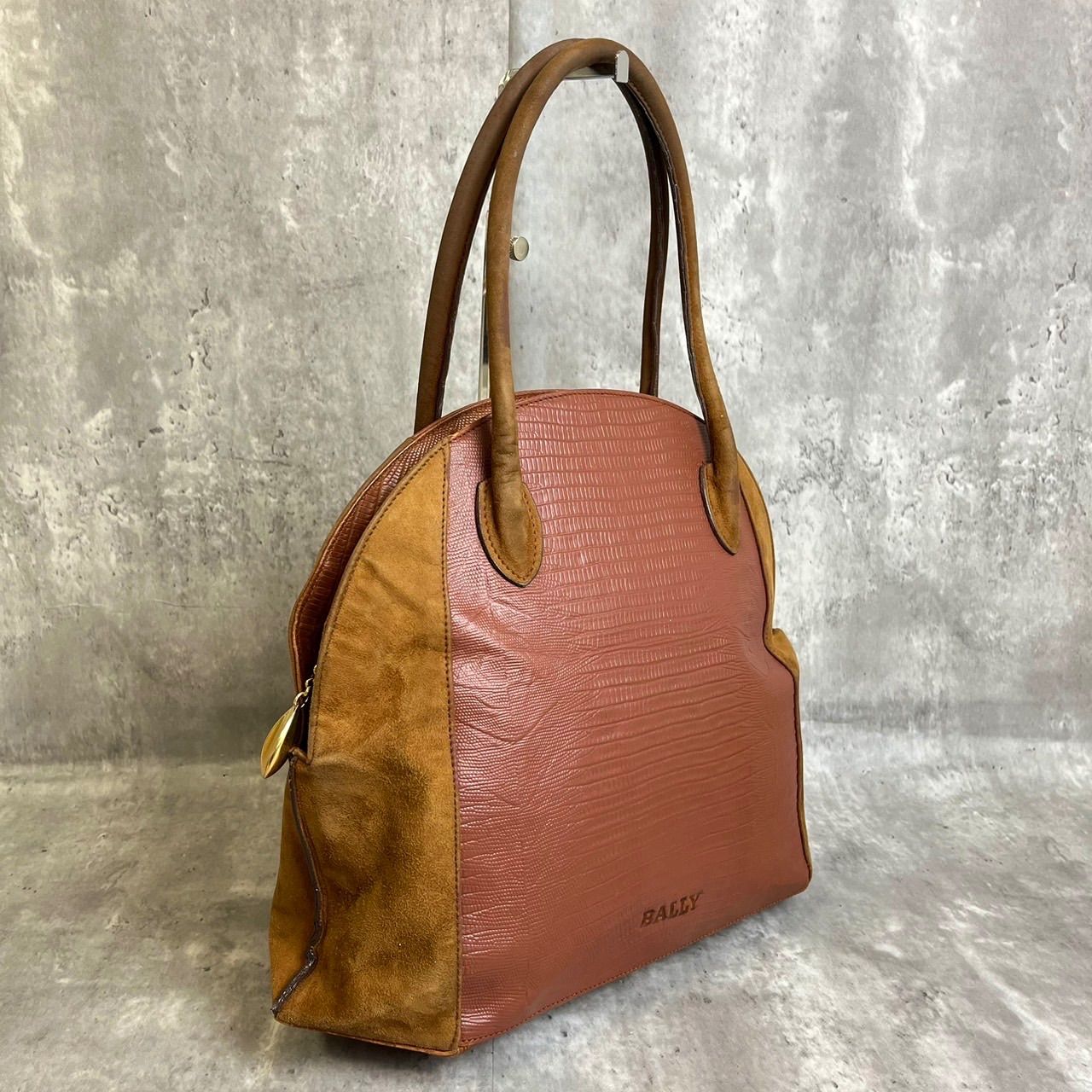 良品】 BALLY バリー 肩掛けトートバッグ ハンドバッグ ドーム型 