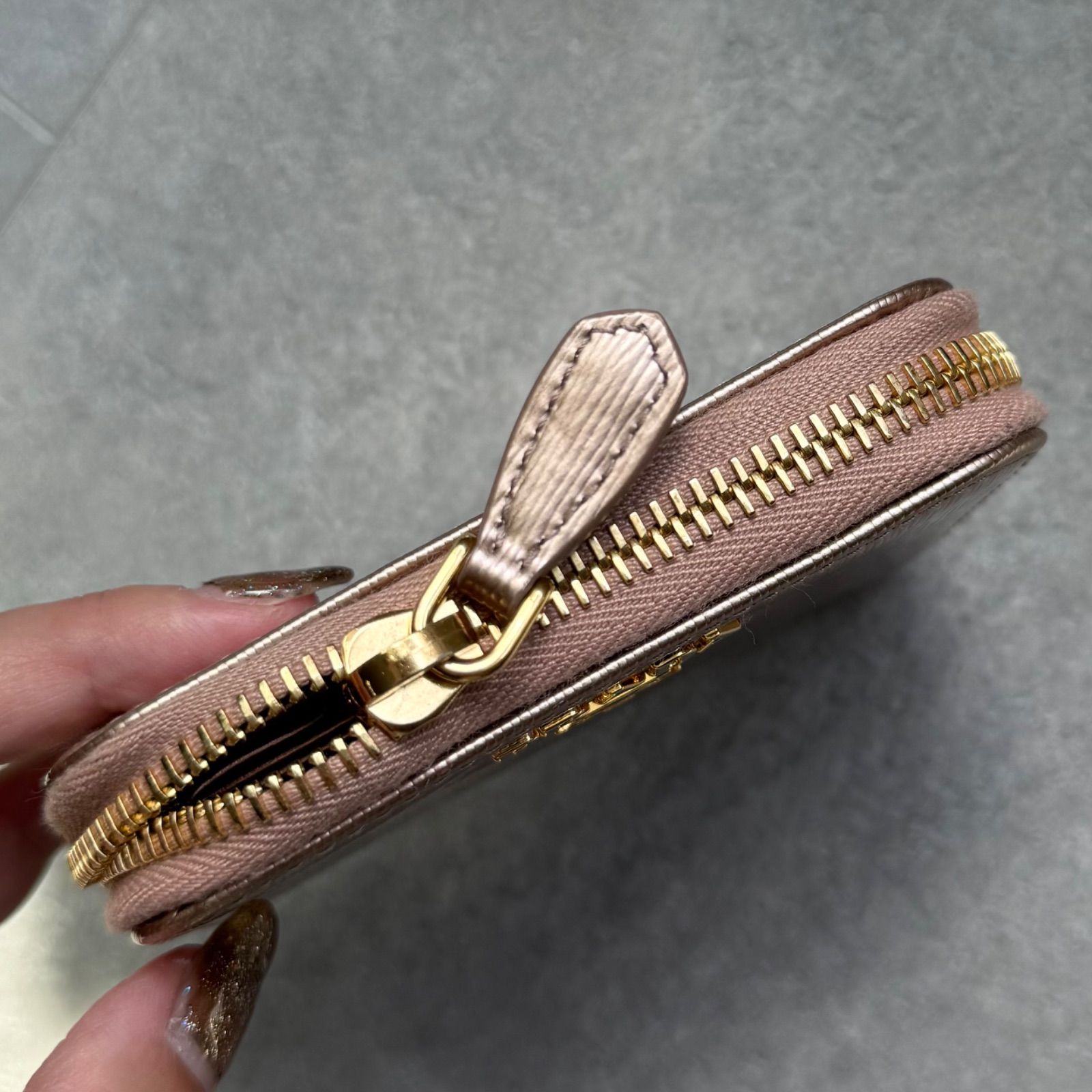 極美品 PRADA プラダ ラウンドファスナー コインケース カード