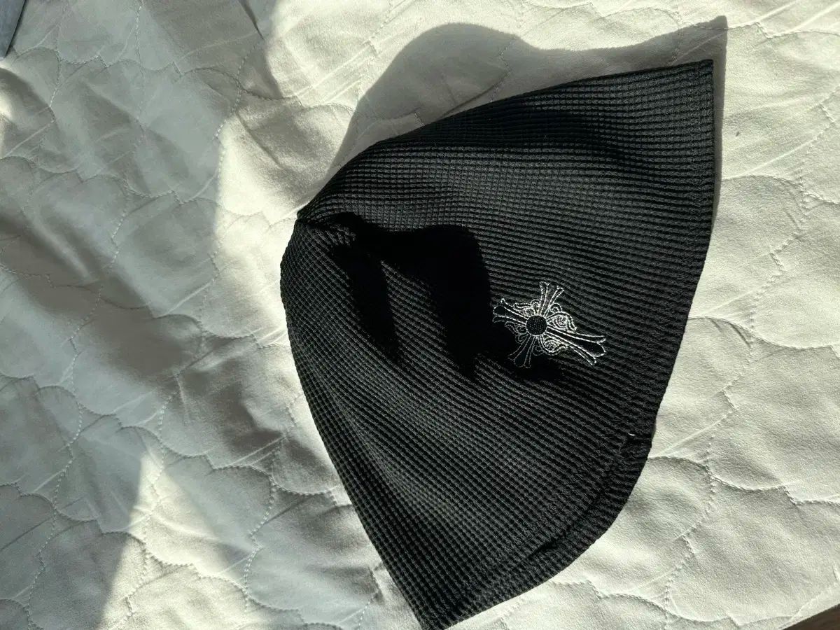 【雷市場（ポンジャン）商品韓国直送】 Chrome Hearts(クロムハーツ) 90s 墓地 クロス スカル ワッフルビーニー