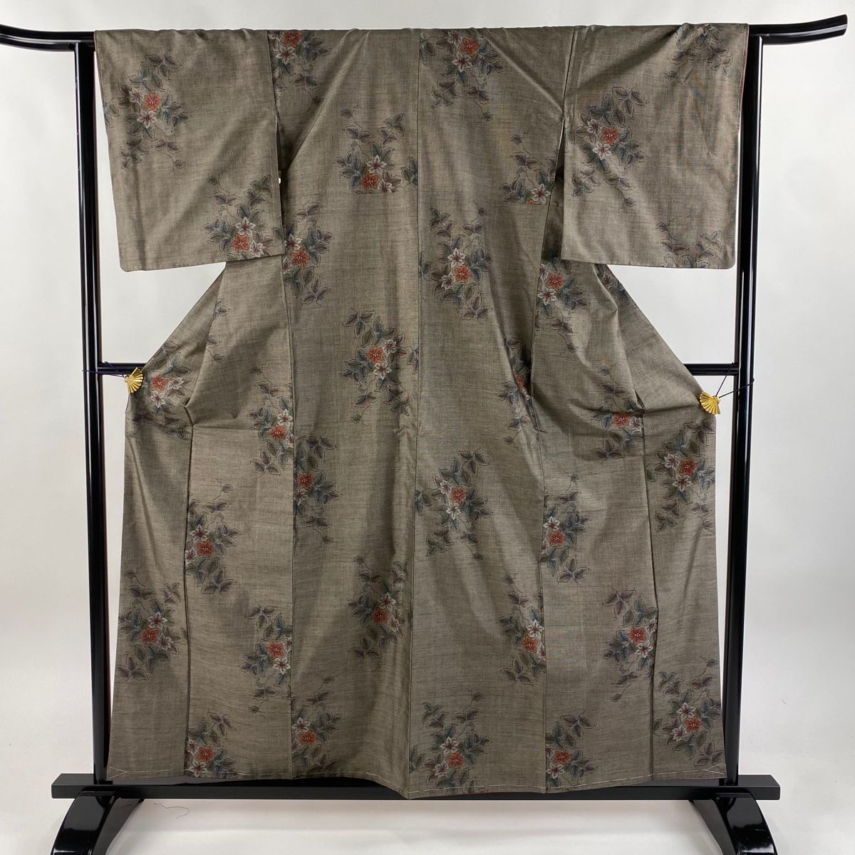 紬 身丈159cm 裄丈64cm M 袷 草花 焦茶色 正絹 秀品