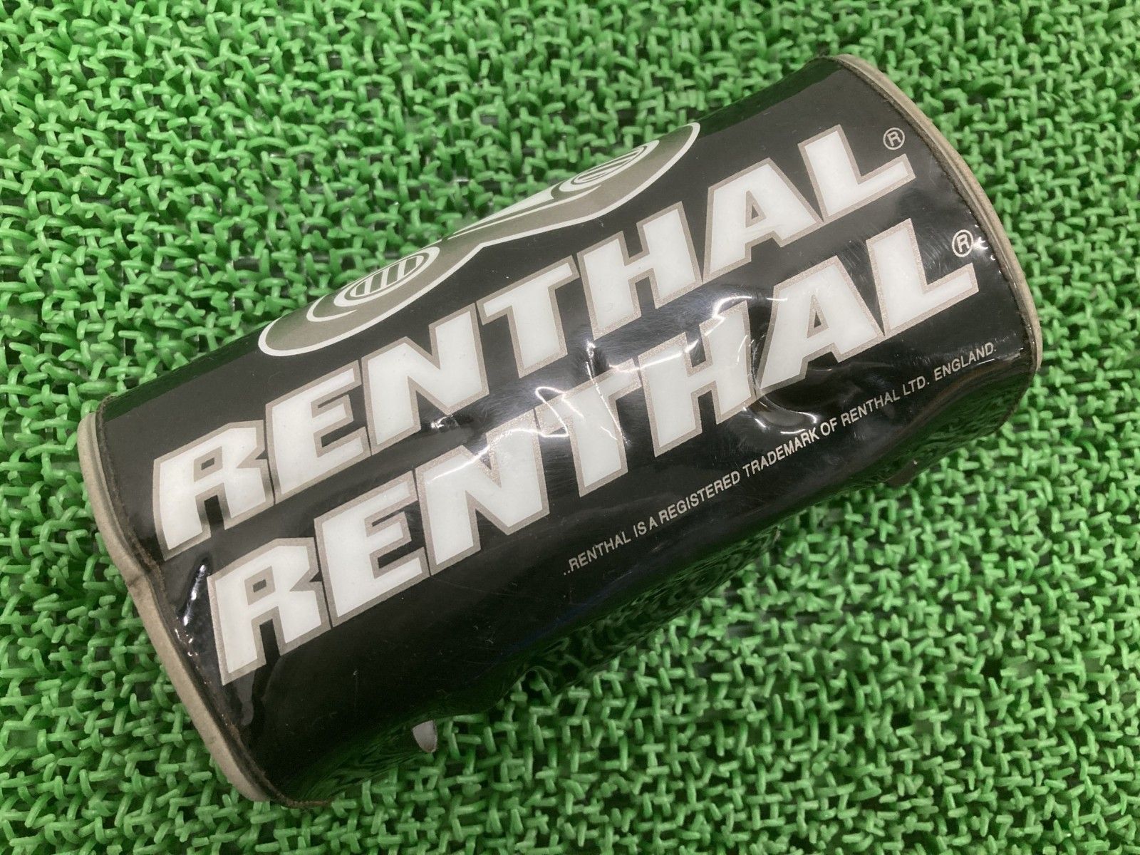 人気定番，人気 レンサル製 ハンドルバーパッド 黒 社外 バイク 部品 ファット RENTHAL XR CRM DT WR 【中古】 90 その他