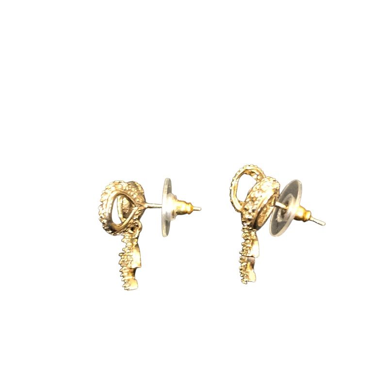 CHANEL ココマークリボンピアス シルバー CHANEL シャネルCHANELピアス シャネルCHANEL ココマーク リボン