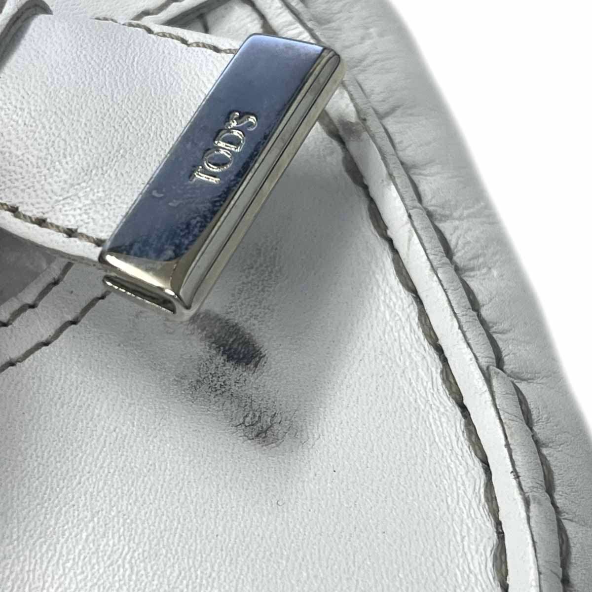 TOD'S トッズ フラットドライビングシューズ ホワイト 36 - メルカリ