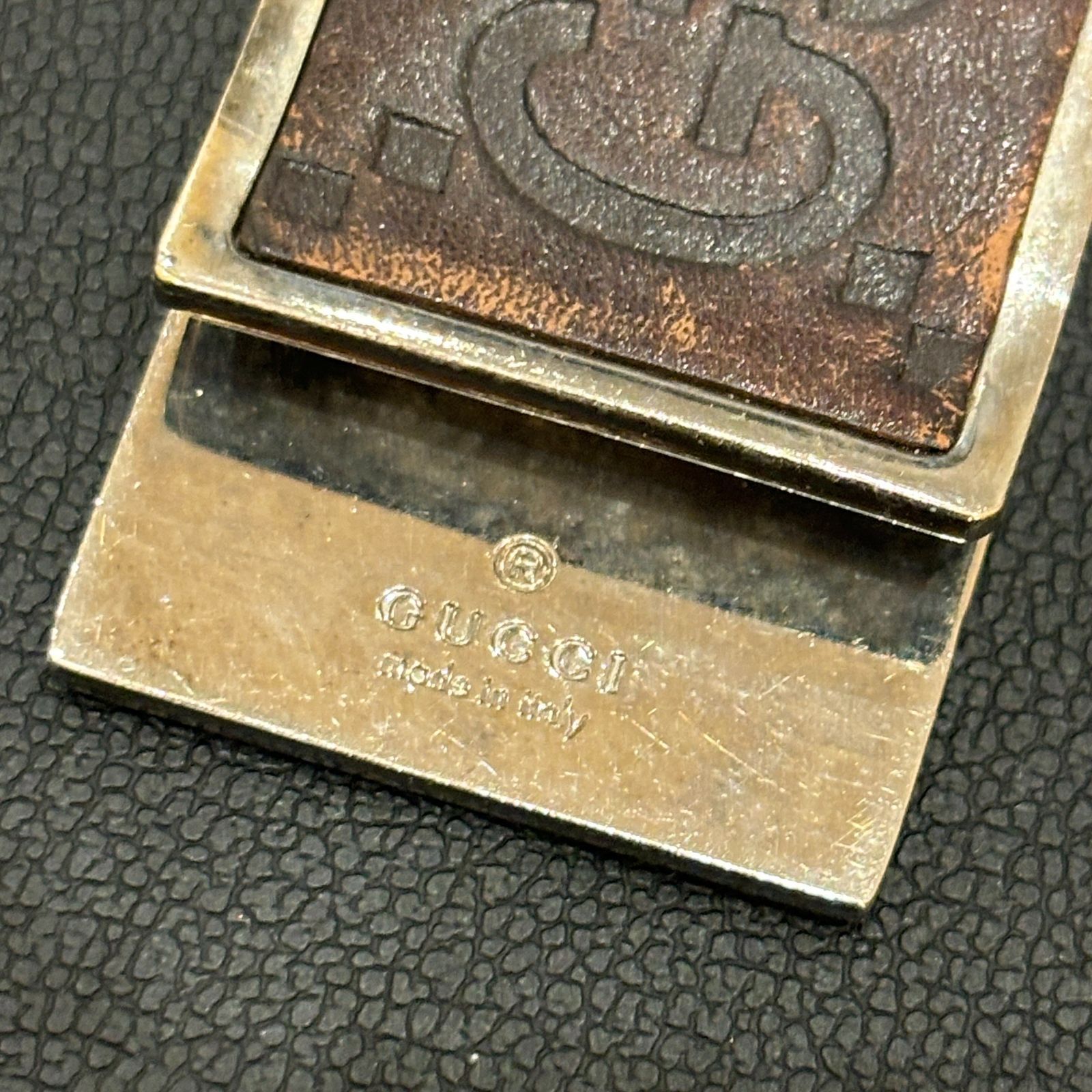 ΩNA3499 大人気！ GUCCI グッチ マネークリップ お札クリップ GG