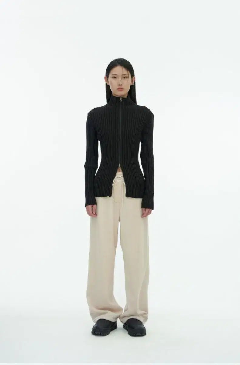 AMOMENTO アモーメント ハイネック 2Way ジップアップ
