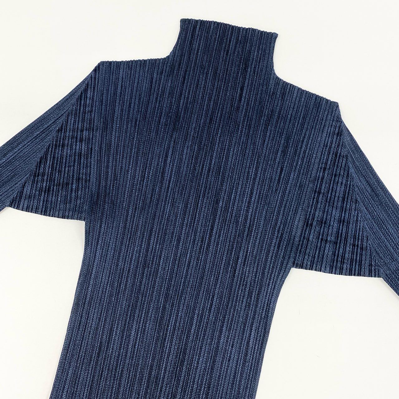 42h22 PLEATS PLEASE プリーツプリーズ イッセイミヤケ 変形カットソー