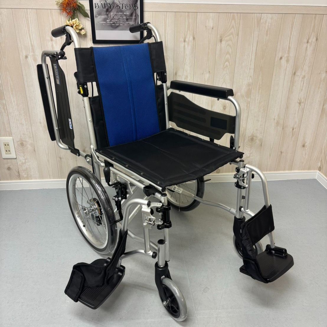 ノーパンクタイヤ 介護用品