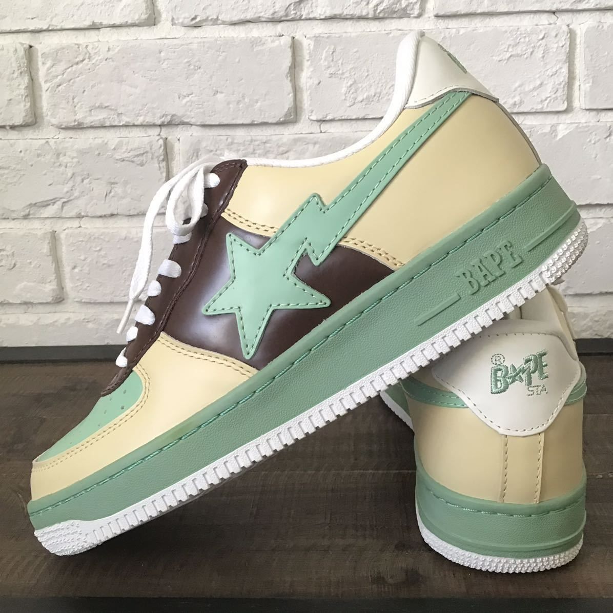 割引中BAPE BAPESTA スニーカー エイプ レザー ベイプ アベイシングエイプ 靴