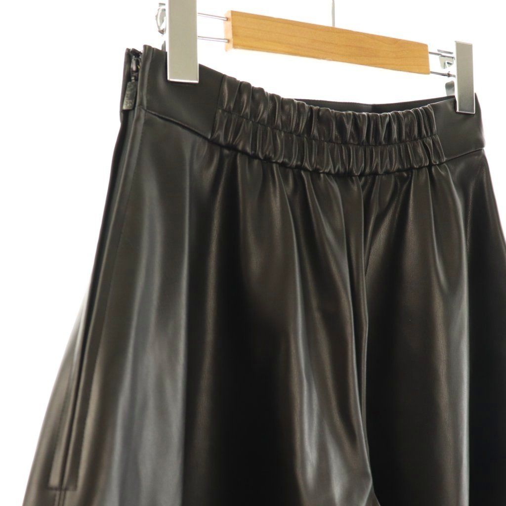 新品　未使用　Rene ルネ　エコ　レザー　パンツ　パール　34 7号　S ルネ Rene 23年製 エコレザーワイドパンツ フレア 34 ブラック