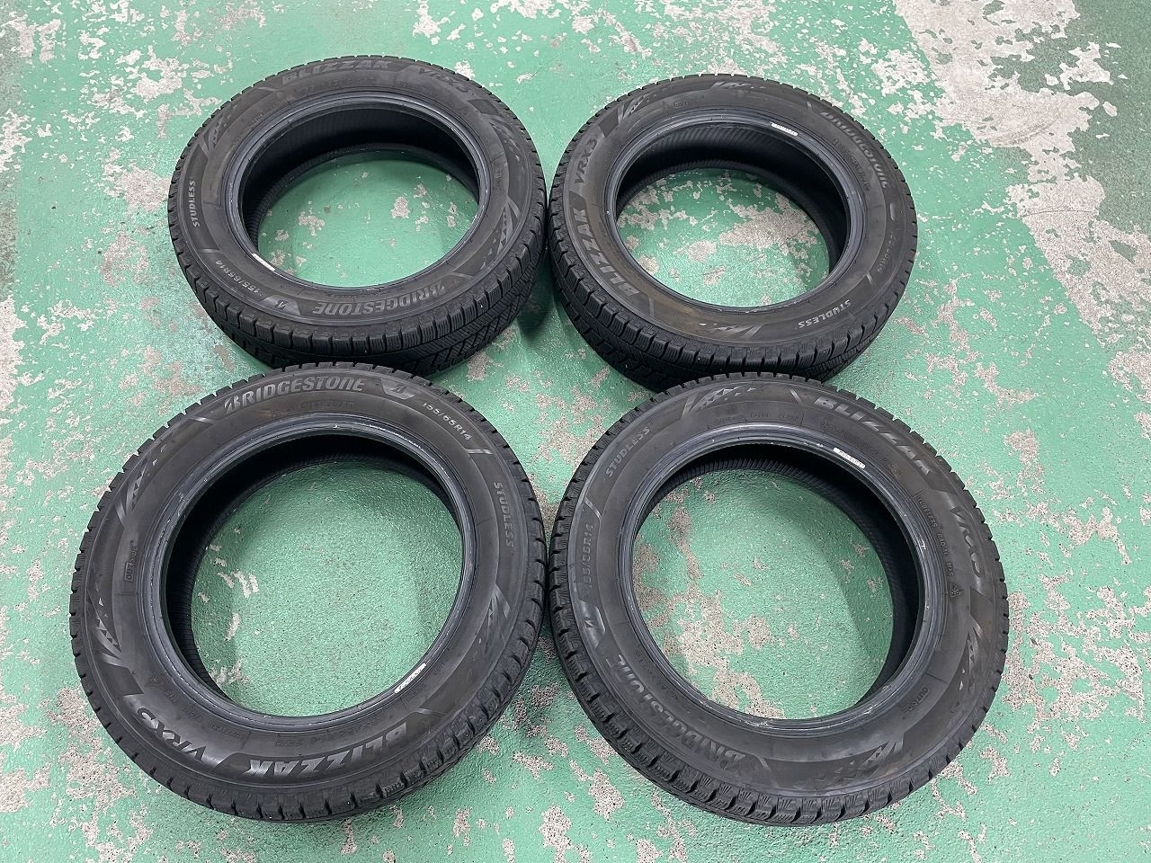 バリ山 BRIDGESTONE BLIZZAK VRX3 155|65R14 75Q スタッドレスタイヤ 4本セット