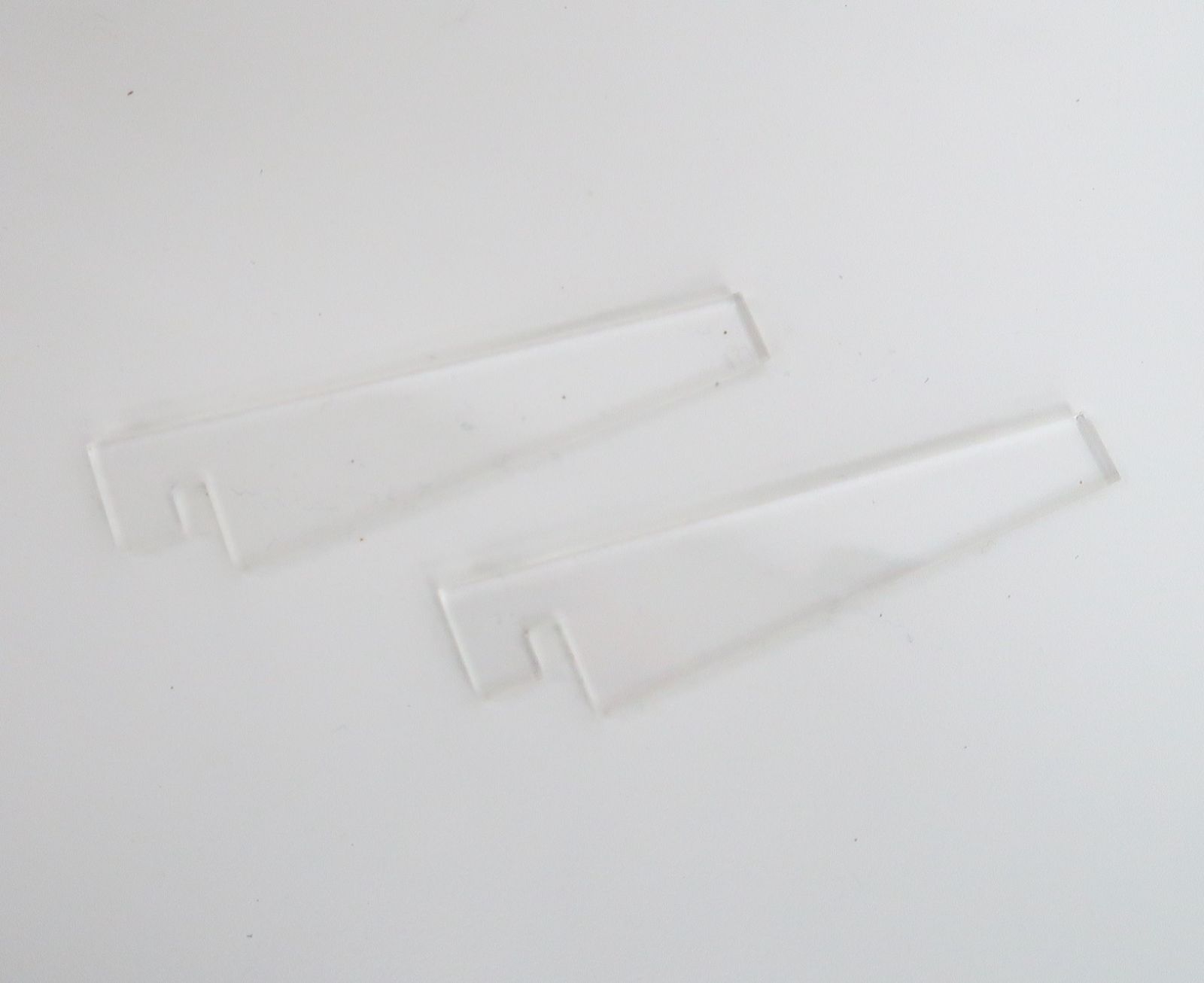 秘密はキスで暴かれる 直筆サイン A4 アクリルプレート 篁アンナ