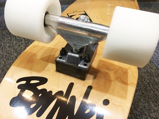 FIFTYFIFTY WAVE SKATESベンウェイパフォーマンスクルーザー FIFTYFIFTY WAVE SKATESベンウェイパフォーマンスクルーザー