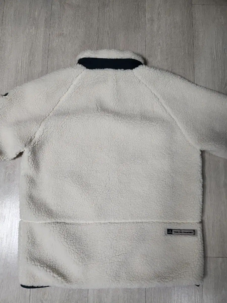 未着用 アイダー